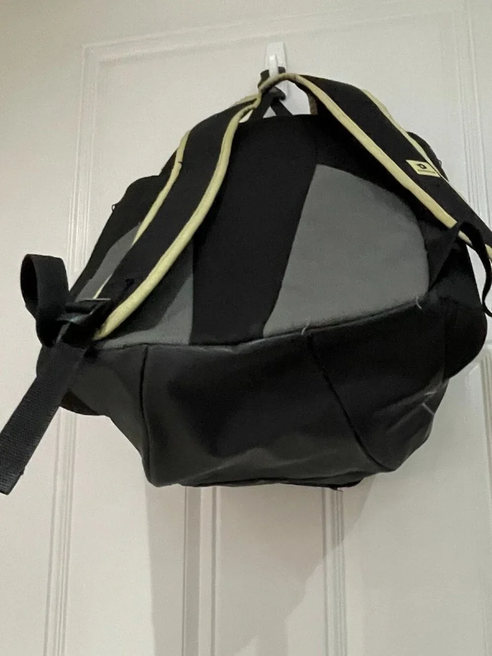 DeMarini Voodoo Era Bat Backpack Adult Baseball Softball Equipment Bag Black